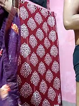 Snapshot of WetPussyDesiGirl chatting on November 20, 5:24 pm WetPussyDesiGirl online show from November 20, 5:24 pm