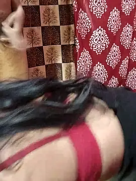 Snapshot of WetPussyDesiGirl chatting on November 19, 5:24 pm WetPussyDesiGirl online show from November 19, 5:24 pm