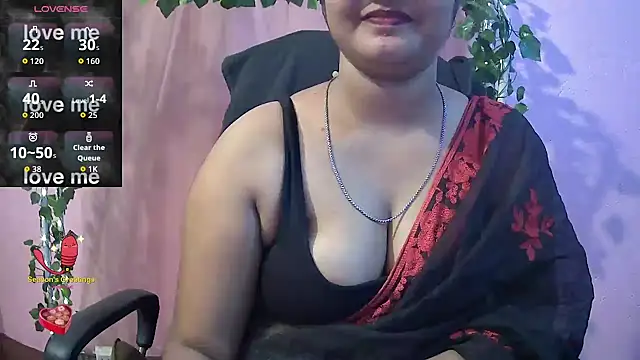 Snapshot of Pari-new chatting on May 15, 4:21 am Pari-new online show from May 15, 4:21 am