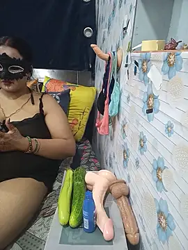 Snapshot of tina8th chatting on May 29, 4:24 pm tina8th online show from May 29, 4:24 pm