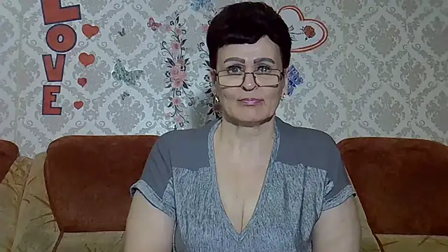 PaulaGolden online show from June 26, 1:28 pm
