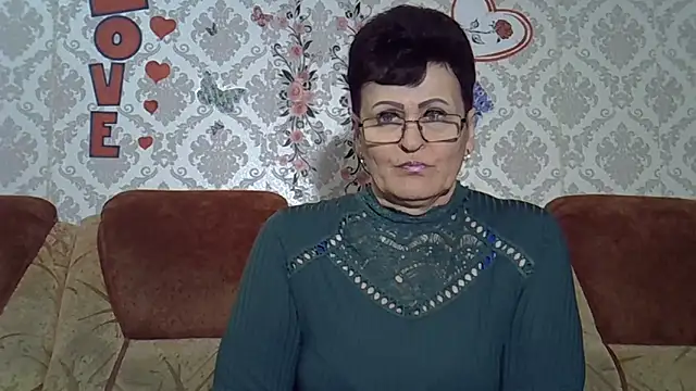 PaulaGolden online show from February 10, 5:45 pm