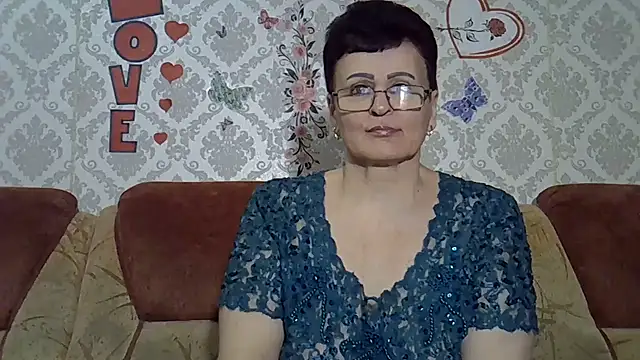 PaulaGolden online show from April 18, 7:07 pm