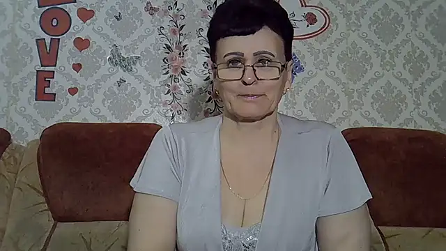 PaulaGolden online show from April 20, 7:37 pm