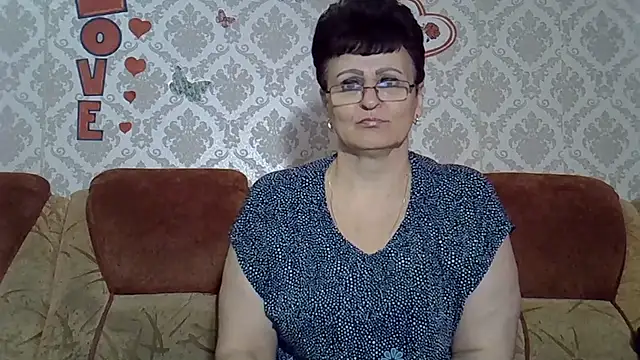 PaulaGolden online show from October 20, 6:59 am