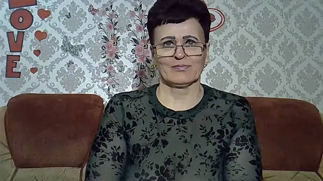 PaulaGolden online show from April 21, 7:31 pm
