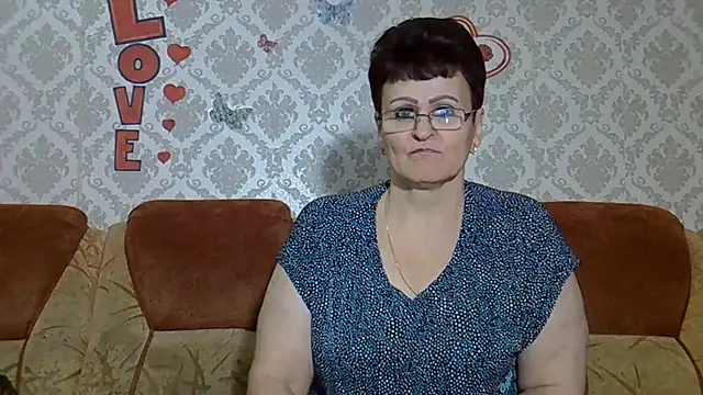 PaulaGolden online show from October 1, 11:47 am