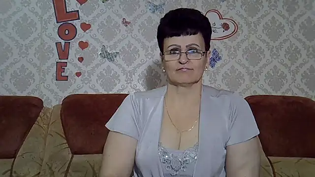 PaulaGolden online show from October 3, 7:43 am