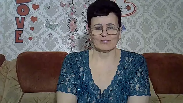 PaulaGolden online show from April 10, 6:48 pm