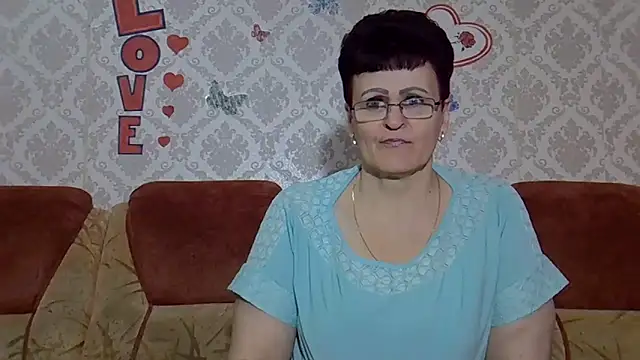 PaulaGolden online show from October 4, 9:11 am