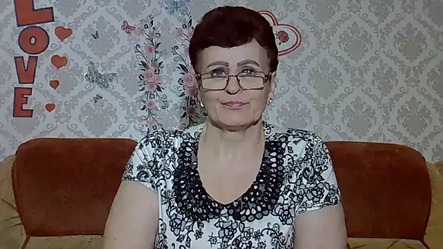 PaulaGolden online show from July 19, 7:54 pm