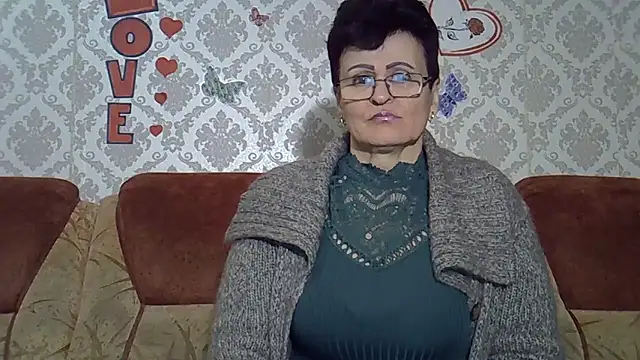 PaulaGolden online show from January 13, 6:45 pm