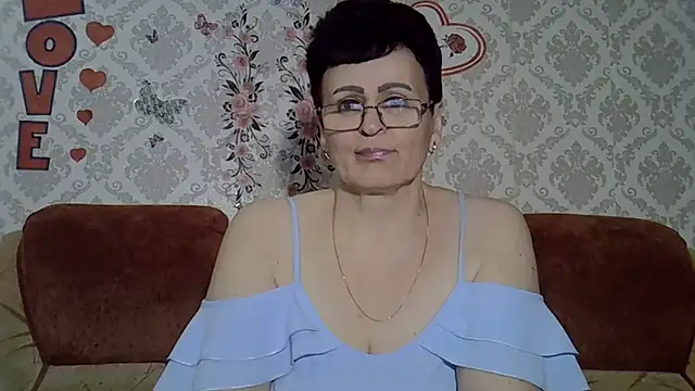 PaulaGolden online show from May 3, 6:00 pm