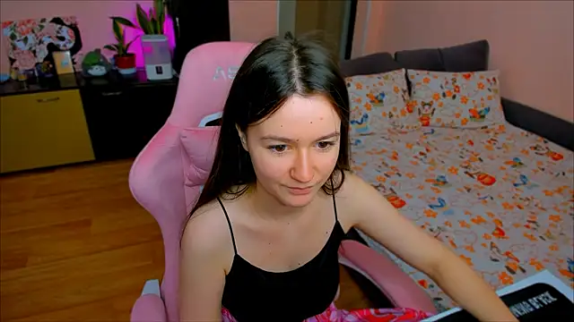Snapshot of ameli_moon chatting on October 19, 1:36 pm ameli moon online show from October 19, 1:36 pm