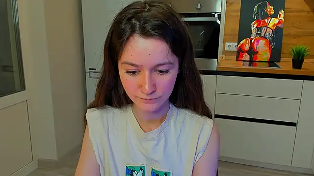 Snapshot of ameli_moon chatting on January 3, 2:19 pm ameli moon online show from January 3, 2:19 pm
