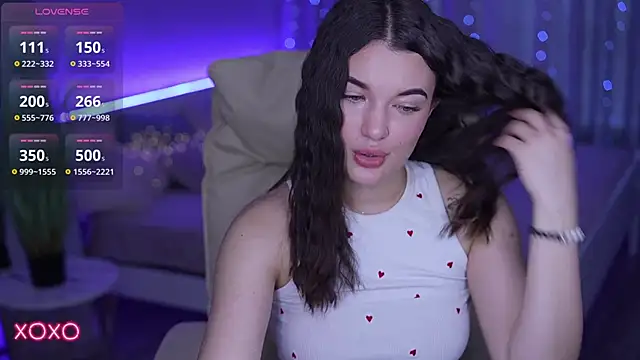 YourLolaBunny online show from November 22, 6:34 am