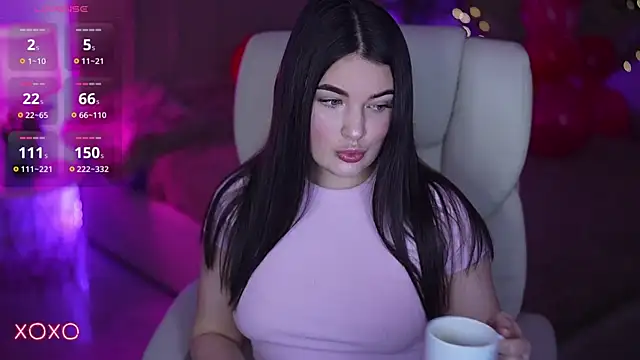 YourLolaBunny online show from February 16, 8:07 pm