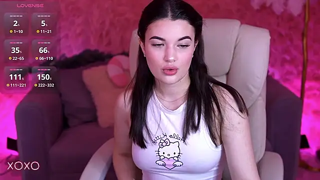 YourLolaBunny online show from January 10, 7:25 am