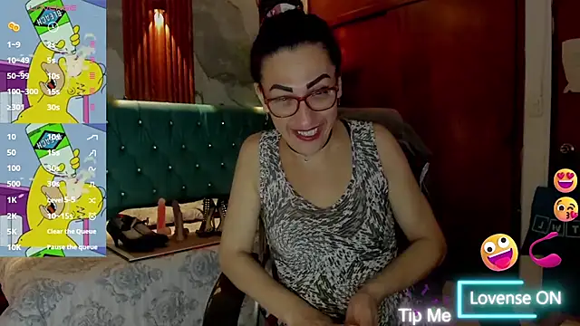 Snapshot of sabrina_dupont chatting on June 23, 12:58 pm sabrina dupont online show from June 23, 12:58 pm