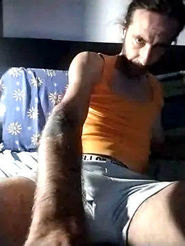 Snapshot of HastLuster chatting on October 6, 11:22 am HastLuster online show from October 6, 11:22 am