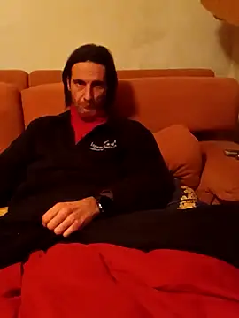 Snapshot of HastLuster chatting on December 29, 1:34 am HastLuster online show from December 29, 1:34 am