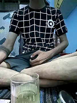 Snapshot of Shubu_76 chatting on October 18, 2:52 pm Shubu 76 online show from October 18, 2:52 pm