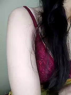 Snapshot of Fair-magic-woman chatting on January 10, 6:09 am Fair-magic-woman online show from January 10, 6:09 am