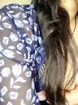 Snapshot of Fair-magic-woman chatting on February 6, 10:43 pm Fair-magic-woman online show from February 6, 10:43 pm