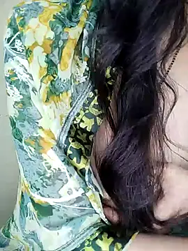 Snapshot of Fair-magic-woman chatting on February 2, 7:46 pm Fair-magic-woman online show from February 2, 7:46 pm