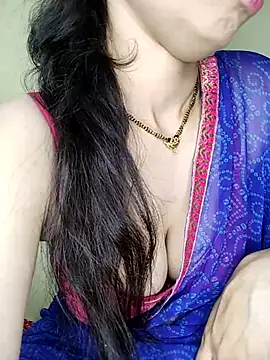 Snapshot of Fair-magic-woman chatting on March 18, 7:01 pm Fair-magic-woman online show from March 18, 7:01 pm