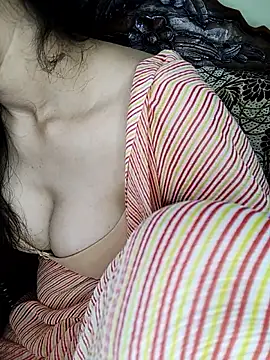 Snapshot of Fair-magic-woman chatting on September 13, 6:41 pm Fair-magic-woman online show from September 13, 6:41 pm