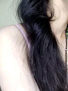 Snapshot of Fair-magic-woman chatting on March 15, 8:04 am Fair-magic-woman online show from March 15, 8:04 am