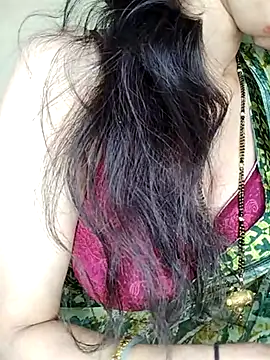 Snapshot of Fair-magic-woman chatting on March 10, 9:40 pm Fair-magic-woman online show from March 10, 9:40 pm