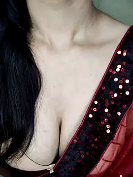 Snapshot of Fair-magic-woman chatting on September 18, 9:29 pm Fair-magic-woman online show from September 18, 9:29 pm