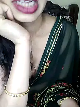 Snapshot of Fair-magic-woman chatting on December 19, 7:05 pm Fair-magic-woman online show from December 19, 7:05 pm