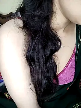 Snapshot of Fair-magic-woman chatting on October 6, 8:53 pm Fair-magic-woman online show from October 6, 8:53 pm