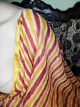 Snapshot of Fair-magic-woman chatting on September 17, 6:21 pm Fair-magic-woman online show from September 17, 6:21 pm