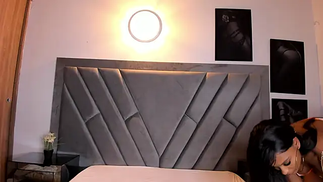 brenda nova18 online show from November 25, 9:15 pm