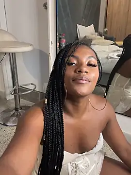 Snapshot of brenda_nova18 chatting on July 2, 3:23 am brenda nova18 online show from July 2, 3:23 am