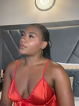 Snapshot of brenda_nova18 chatting on June 2, 9:15 pm brenda nova18 online show from June 2, 9:15 pm