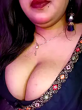 Suhanakhan00 online show from March 8, 5:22 pm