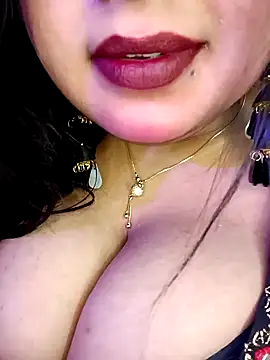 Suhanakhan00 online show from February 8, 6:33 pm