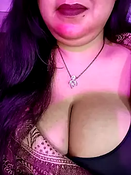 Suhanakhan00 online show from November 21, 6:18 pm