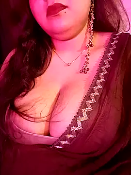 Suhanakhan00 online show from April 30, 5:31 pm