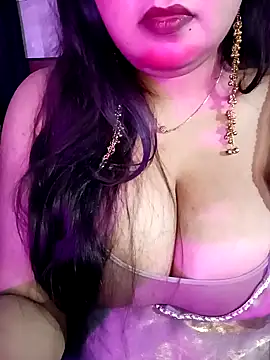 Suhanakhan00 online show from March 26, 8:23 am