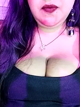 Suhanakhan00 online show from November 18, 5:33 am