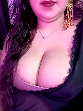 Suhanakhan00 online show from May 14, 10:01 am