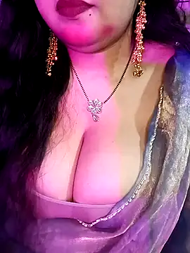 Suhanakhan00 online show from February 17, 6:33 am