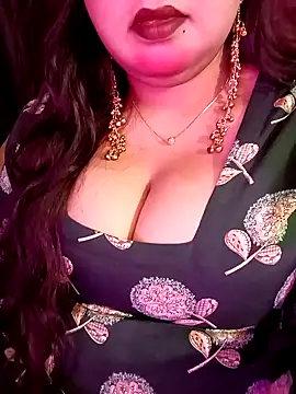 Suhanakhan00 online show from March 24, 7:30 am