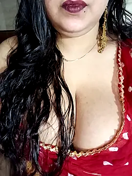 Suhanakhan00 online show from May 29, 12:33 pm